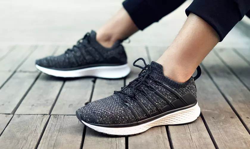Xiaomi Mijia Shoes 2: бесшовные кроссовки без фитнес-трекера за $31