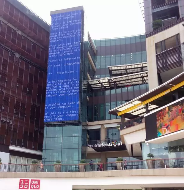 Как выглядит самый большой в мире «синий экран смерти»