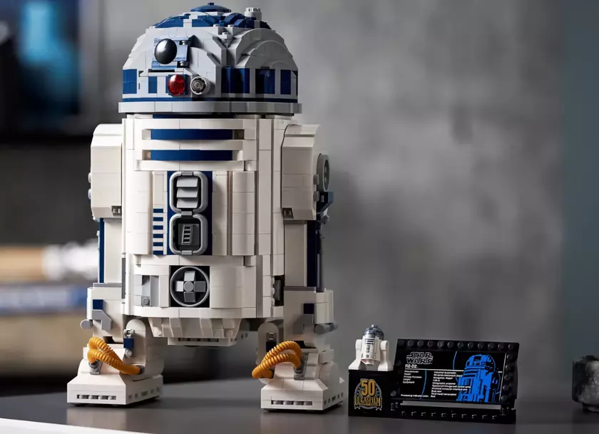 В честь 50-летия Lucasfilm: LEGO представила новый набор дроида R2-D2 из «Звёздных войн»