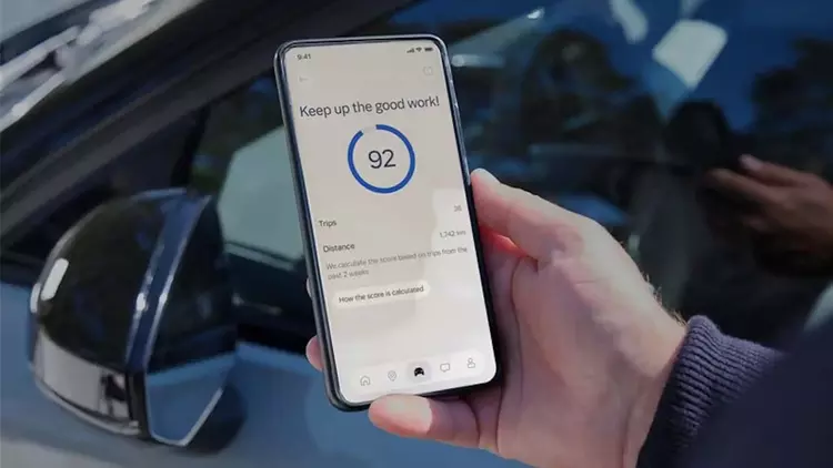 Volvo Safety Coach: Цифровий «наглядач», який ...
