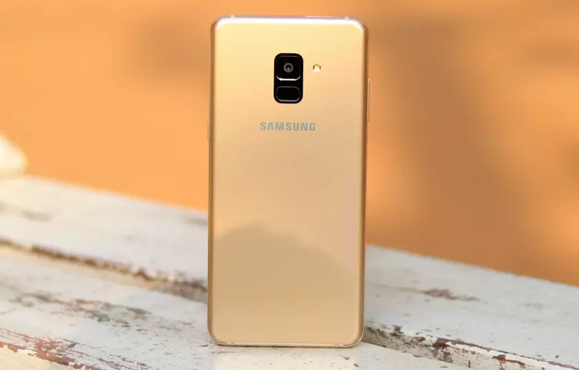 Samsung выпустит на рынок смартфоны Galaxy S8 Lite и Galaxy A8 Star
