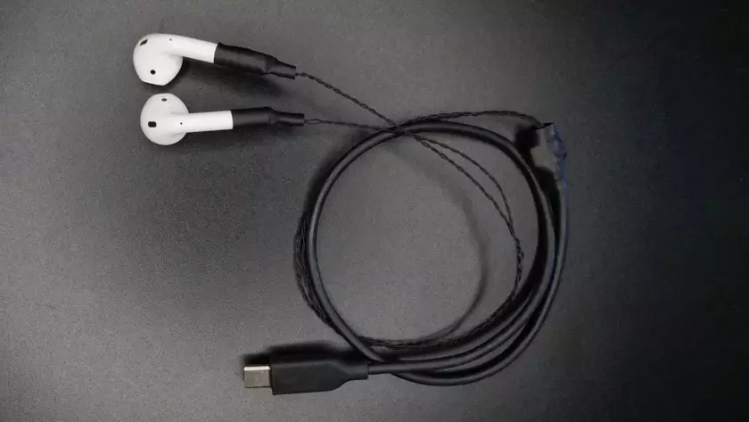 Чтобы не надо было заряжать: энтузиаст превратил Apple AirPods в проводные наушники с разъемом USB-C