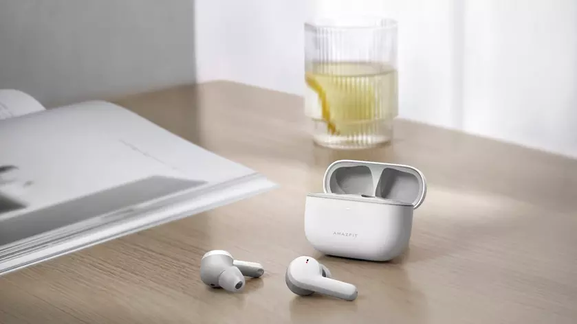 Amazfit PowerBuds Pro: TWS-наушники с шумоподавлением, которые умеют считать пульс и следят за осанкой