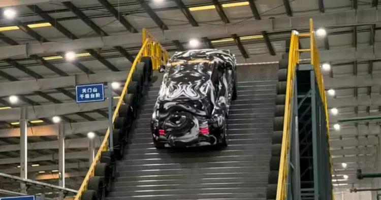 Yangwang U8 Tackles 1289th Test on ...