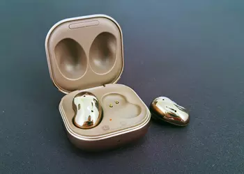 Выпадают ли бобы из ушей? Обзор Samsung Galaxy Buds Live