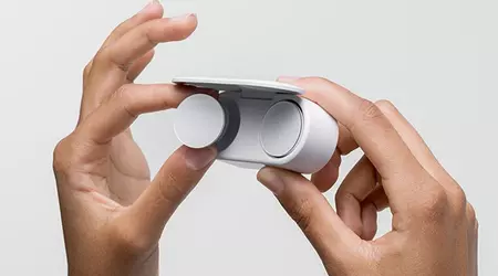 Microsoft показала бездротові розумні навушники Surface Earbuds
