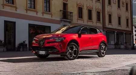 Італійський шик для самураїв: Alfa Romeo Junior Ibrida Sport Speciale їде підкорювати Японію