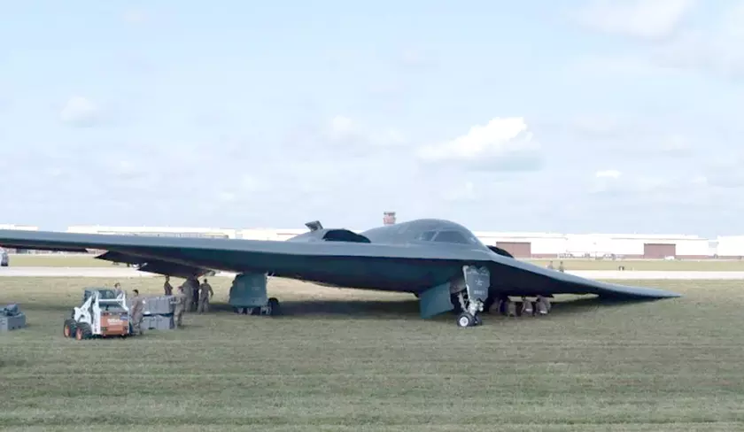 Ядерный бомбардировщик B-2 Spirit загорелся и получил повреждения в результате аварийной посадки на базе в США