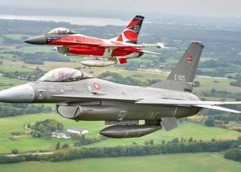 США одобрили поставку Украине американских истребителей F-16 Fighting Falcon из Нидерландов и Дании