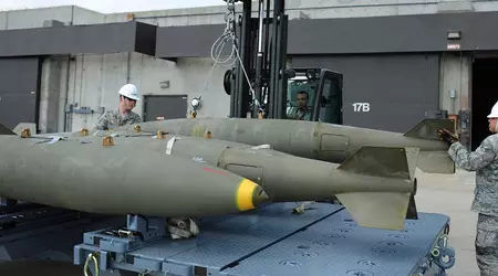 Trump lifts Biden's ban on 2,000-pound bombs to Israel