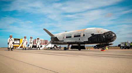 Falcon Heavy wyśle w kosmos tajnego amerykańskiego drona Boeing X-37B, który może latać przez lata bez lądowania.