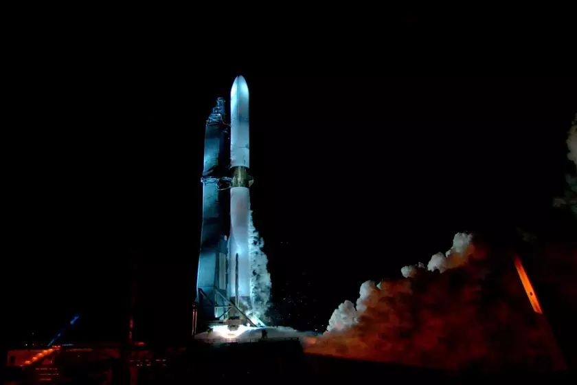 Ракета New Glenn: на пороге первого полета после успешных испытаний