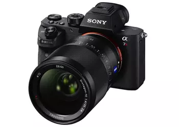 Sony Alpha 7R II: первая в мире беззеркалка с полнокадровой матрицей с обратной подсветкой