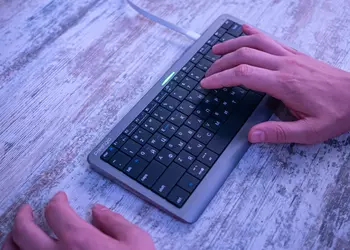 Prestigio Click&Touch: первая в мире (но это не точно) клавиатура-тачпад