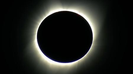El eclipse solar provoca una caída repentina del tráfico de Internet en EE.UU. y Canadá