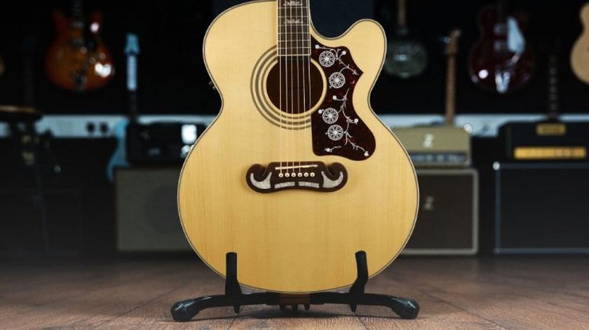 Epiphone EJ-200SCE acoustic guitar under 1000