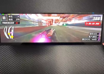 Может быть и так: энтузиаст создал портативную консоль с соотношением сторон 32:9 — и это выглядит интересно