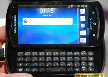 MWC 2011: смартфоны Sony Ericsson XPERIA Neo и Pro своими глазами (видео)