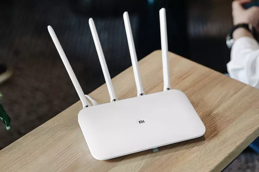 Xiaomi выпустила бюджетный роутер Mi Router 4C за $14
