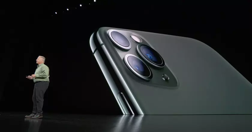 Презентация Apple: камере Huawei P30 Pro ничего не угрожает