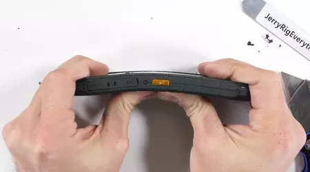 The shock-resistant smartphone CAT S41 passed tests for durability, but with reservations