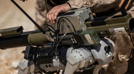 US Marines har utstyrt en kinesisk robothund med en M72 LAW-missilkaster.