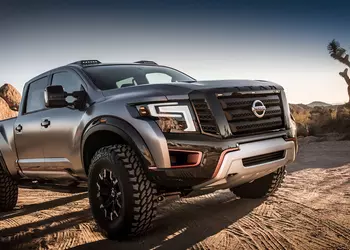 Аттракцион невиданной щедрости: американский дилер Nissan даёт при покупке пикапа Titan в аренду электромобиль Nissan Leaf на два года за 99 центов