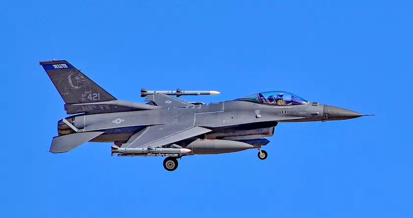 ВВС Национальной гвардии Миннесоты обновили истребители F-16 новейшими радарами AESA