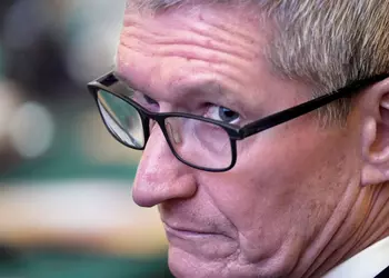 Apple добилась судебного запрета для женщины, которая целый год преследовала Тима Кука, представлялась его женой и матерью его детей