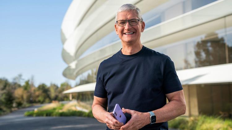 Apple CEO Tim Cook will earn ...