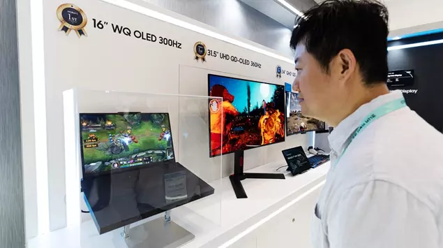 Samsung dévoile le premier écran OLED ...
