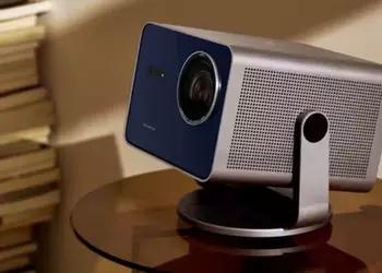 Leica представила Cine Play 1 Plus — премиальный 4K-проектор с изображением до 300 дюймов и поддержкой HDR10+