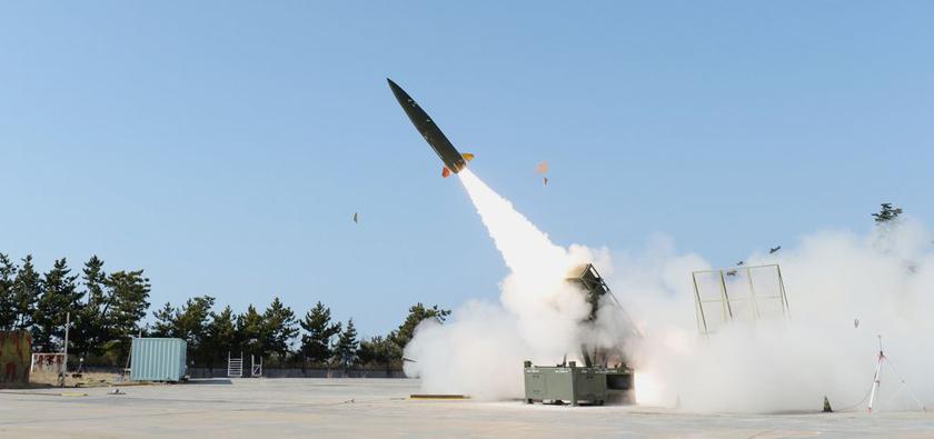 Республика Корея провела боевые испытания тактической ракеты KTTSM калибра 400 мм с дальностью пуска 180 км