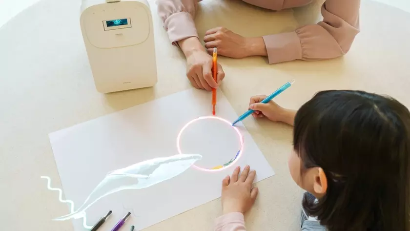 Samsung презентует сенсорный проектор The Premiere 5 в 4K качестве в Южной Корее