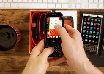 Смартфон Palm Pepito получит странные характеристики и батарею на 800 мАч