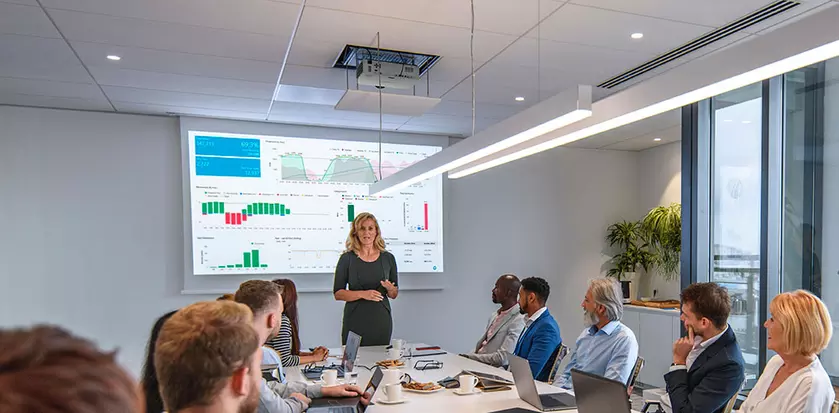 Sharp представляет лазерный проектор XP-X171Q 4K с яркостью до 16 500 люмен