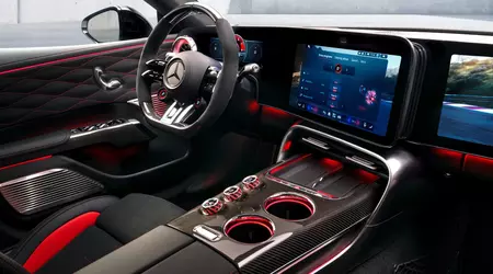 Електричний суперседан Mercedes-AMG розкрив інтер'єр, наповнений екранами