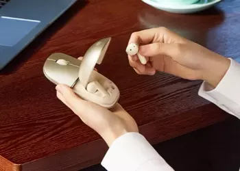 Киберпанк, которого мы заслужили: Honor Choice MouseBuds Pro прячет наушники внутри мышки