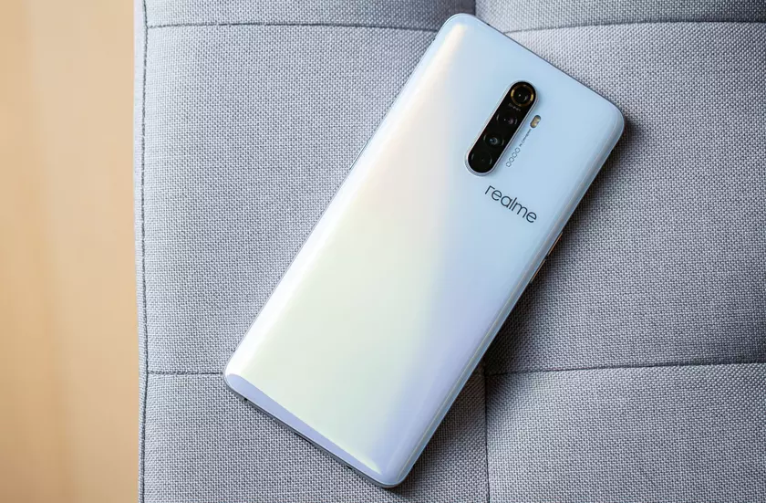 Realme представит на MWC 2020 флагманский смартфон с чипом Snapdragon 865 и 5G