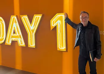 Бывший главный дизайнер Surface в Microsoft присоединился к Amazon