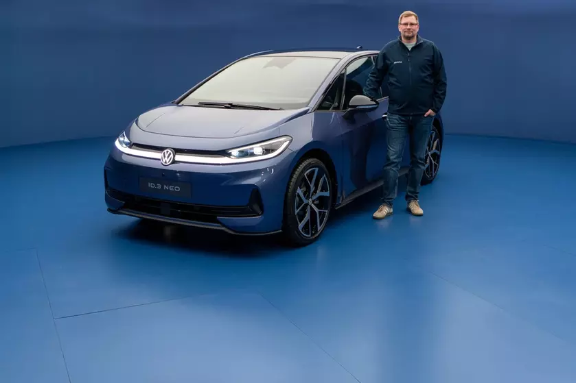 Обновленный Volkswagen ID.3 Neo в белом цвете