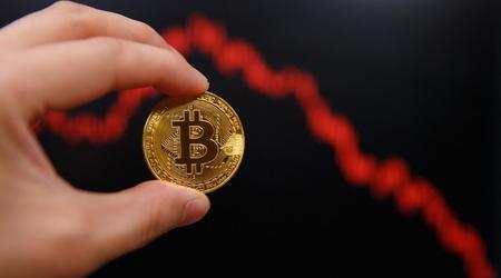 Bitcoin різко подешевшав, але швидко відновився – за два місяці курс упав уже на 41%
