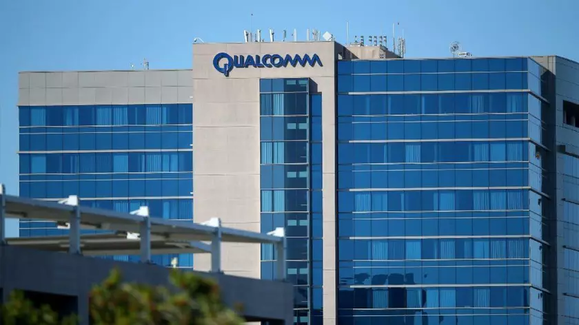 Продажи мобильных процессоров Qualcomm сократились на 17%, а общая прибыль рухнула почти в два раза