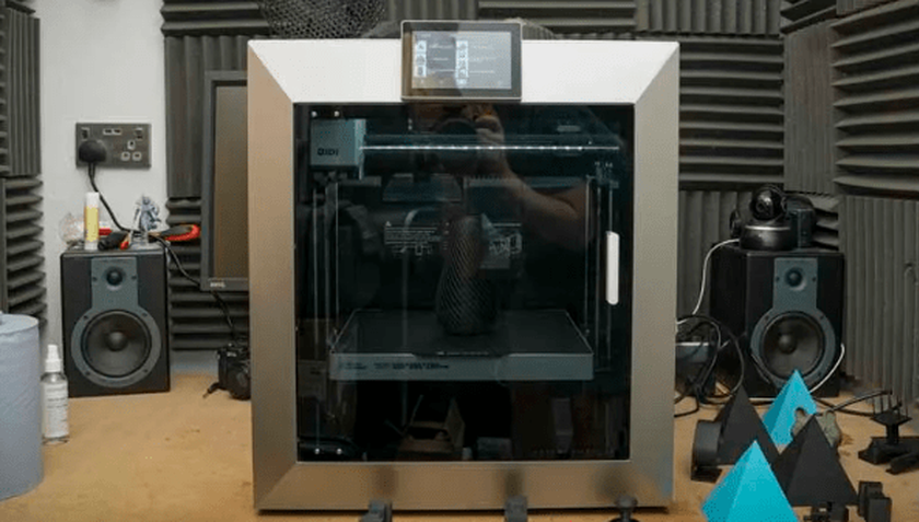 QIDI PLUS4 under 1000 3d printer