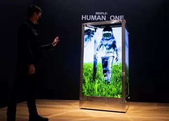 NFT художника Beeple продали на аукционе за $29 000 000