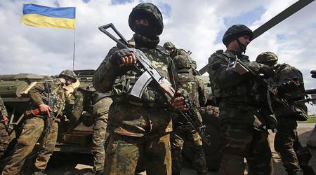Russische Ausrüstung beschlagnahmt, die ukrainische Flagge gehisst und eine Katze gerettet - die ukrainischen Streitkräfte landeten auf der Schlangeninsel (Video)