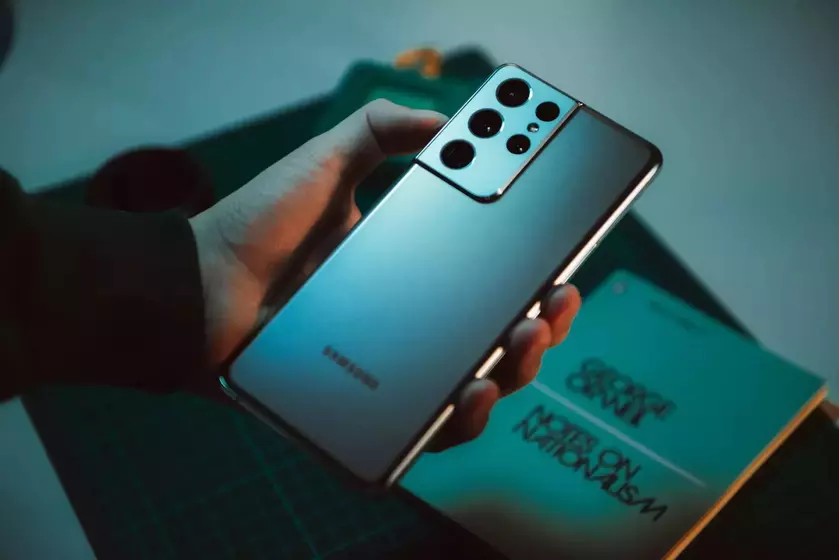 Samsung вслед за Apple объявила войну утечкам и инсайдерам