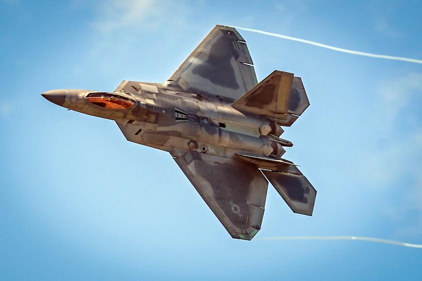 US Air Force chce jednorazowo zezłomować 32 myśliwce F-22 Raptor piątej generacji Block 20