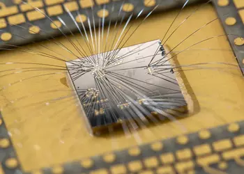 Microsoft создаст квантовый суперкомпьютер с применением топологических кубитов, который сможет выполнять миллионы квантовых операций в секунду