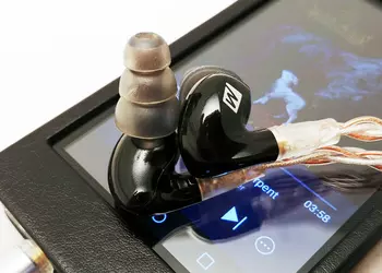 Обзор MEE Audio Pinnacle P2: народные внутриканальные наушники за $100